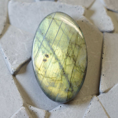 Labradorite - Cabochon