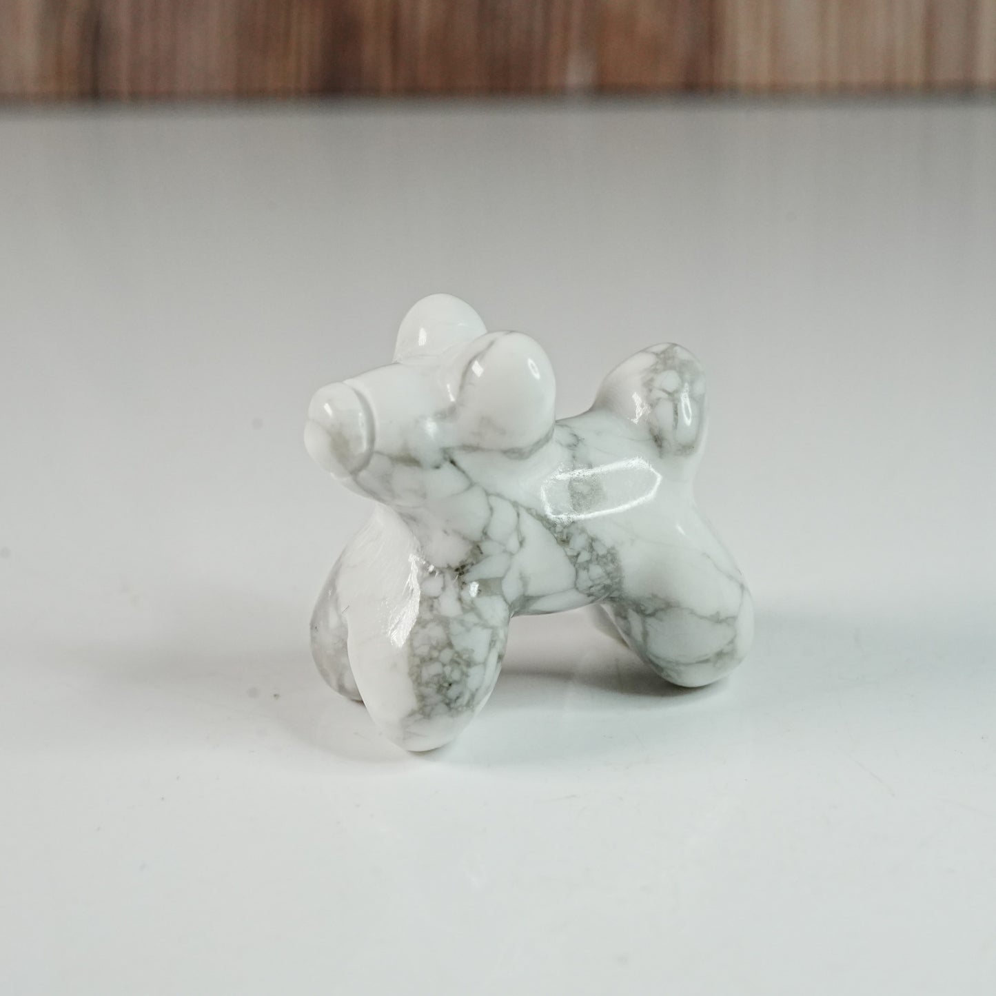 Howlite Balloon Doggy - Carving