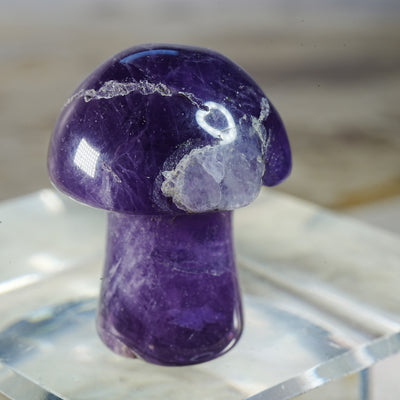 Amethyst Mushroom - Carving