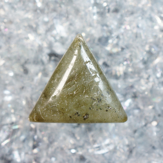Feldspar - Puffed Triangle
