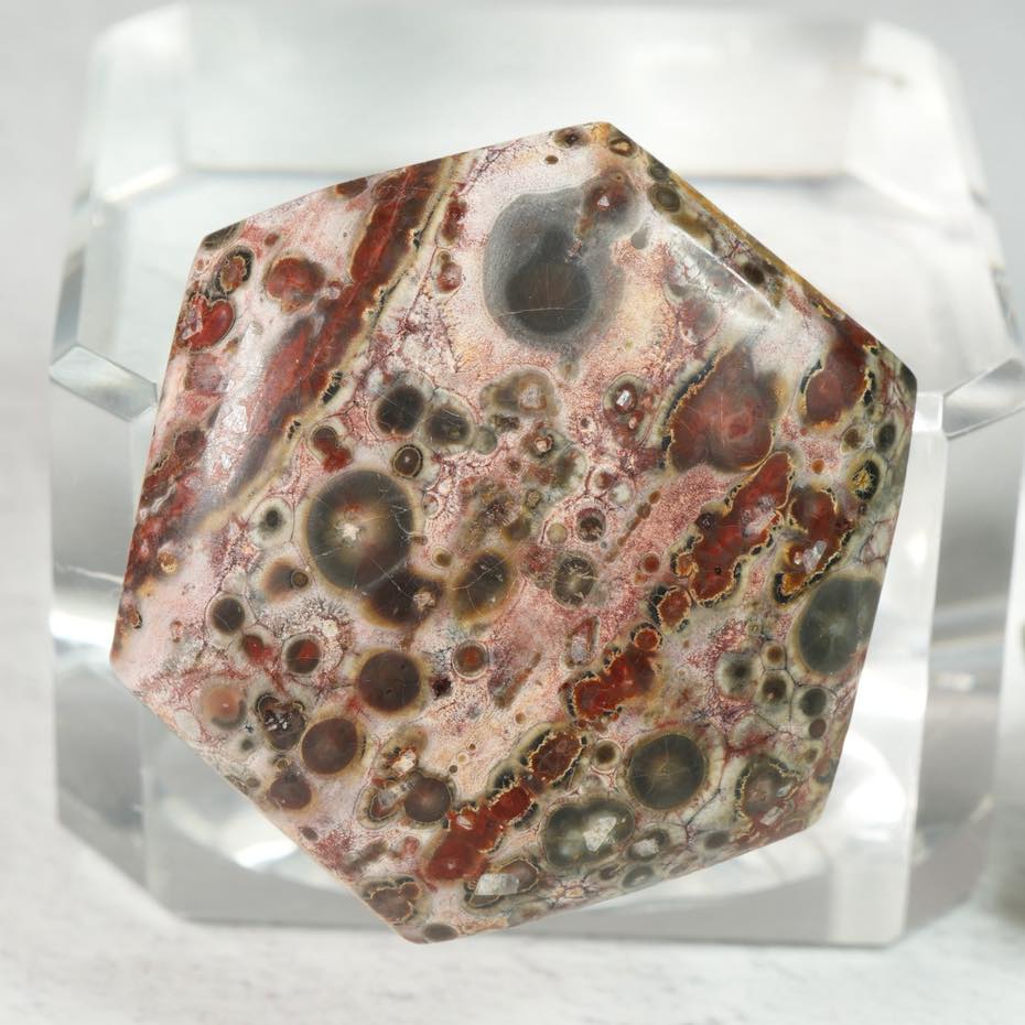 Hand-cut cabochons in agate, jasper, and turquoise featuring vibrant colors and unique patterns, premium gemstone cabochons for custom jewelry designs.