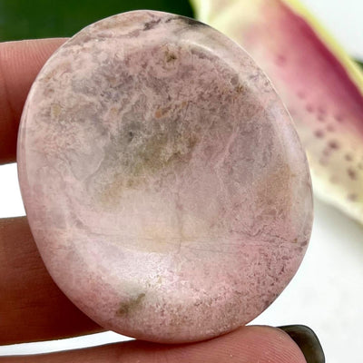 Strawberry Quartz - Large Worrystone